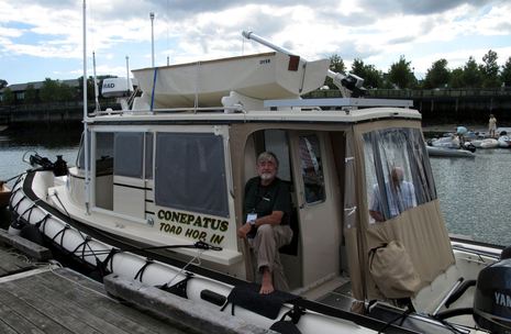 Conepatus_Rosborough_RHIB_cruiser.jpg