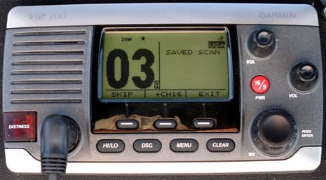 Garmin_VHF_200_cPanbo.JPG