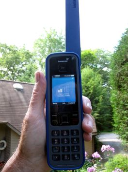 Inmarsat_Isatphone_Pro_testing_cPanbo.JPG