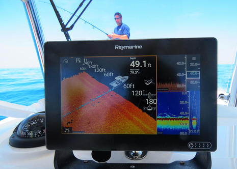 Raymarine_Axiom_9_fishing_in_FL_cPanbo.jpg