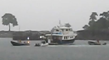 Trawler_rescue_in_Camden_Harbor.JPG